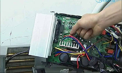 浉河美的空调电话是多少